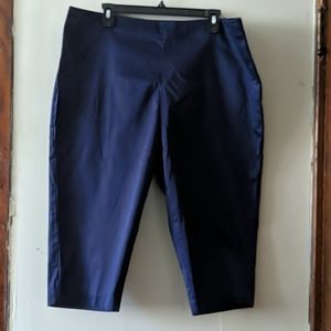 Liz Claiborne women's size 18 crop pants navy blue